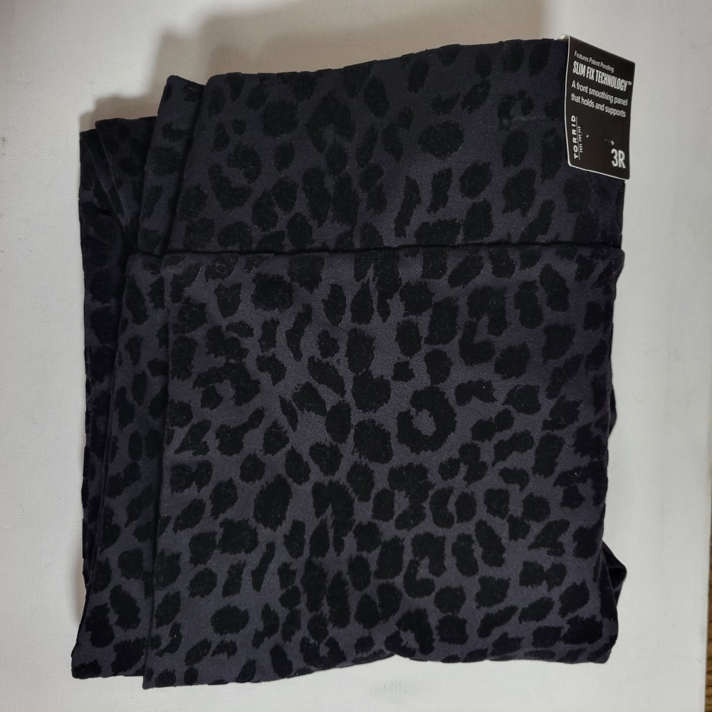 NEW Torrid Pixie Flocked Leopard Skinny Pants Wom… - image 10